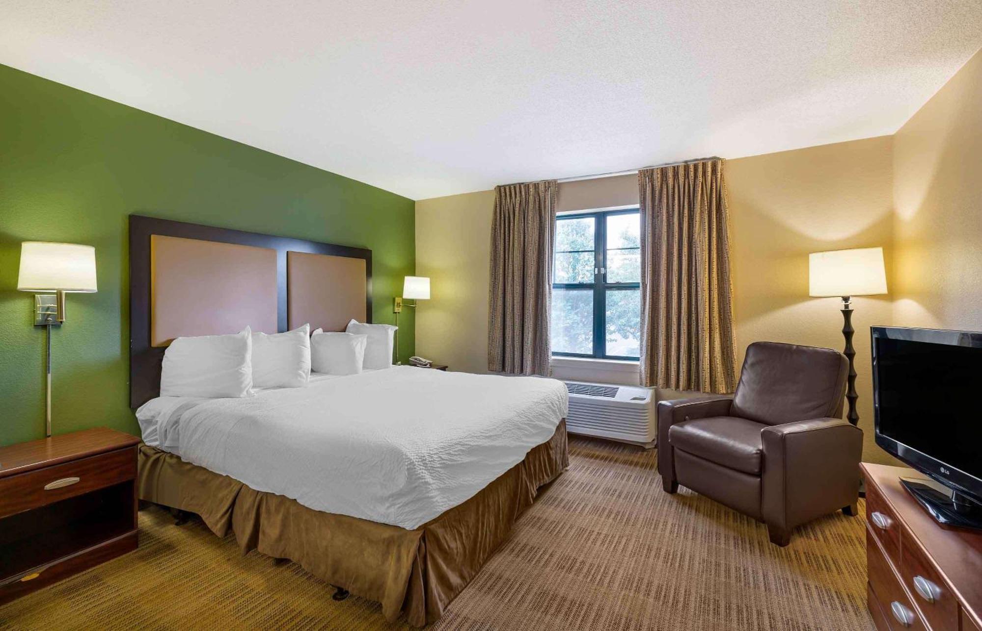 Extended Stay America Suites - Washington Dc Germantown Milestone Exterior foto